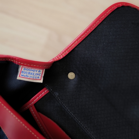 Dooney & Bourke Backpack ⢠Mini Bag ⢠Dark Denim ⢠Red Leather ⢠Vintage Purse - Picture 4 of 6